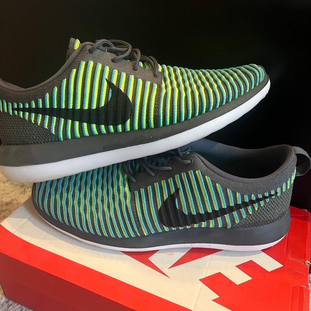 Nike roshe flyknit